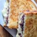 Panino cipolle caramellate brie